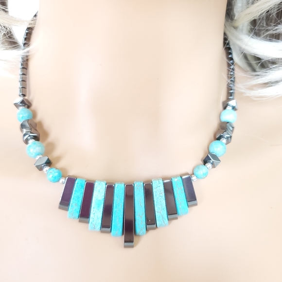 Gray and Aqua Blue 17.5" necklace - Picture 3 of 6
